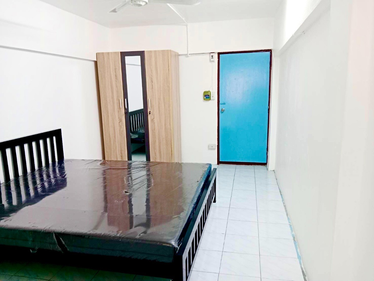 Condo — photo 2
