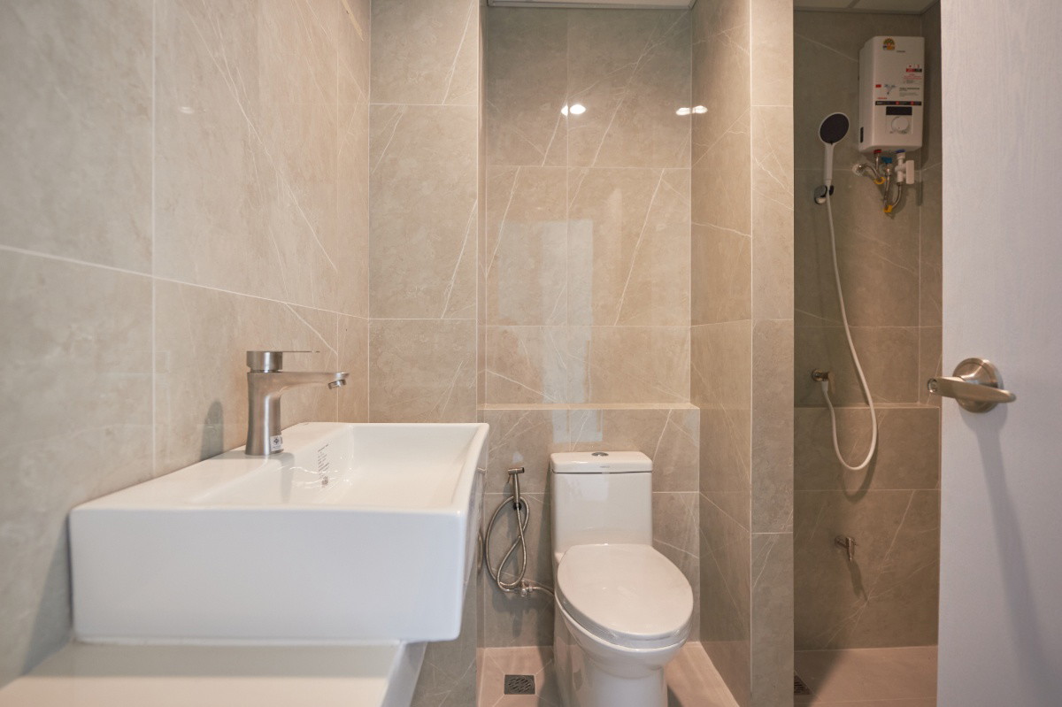 1 Bed Condo — photo 4