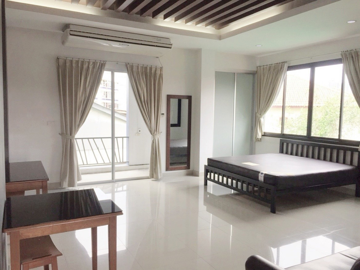 Condo · Mueang Samut Prakan — photo 2