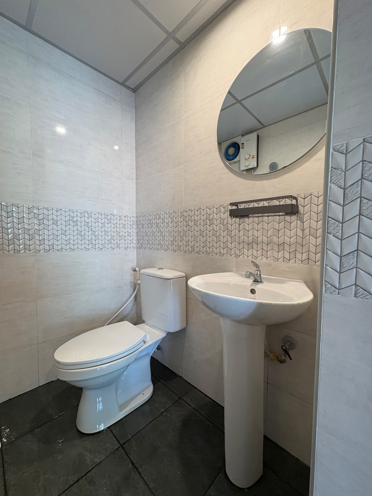 Condo · Mueang Chon Buri, chon_buri — photo 5