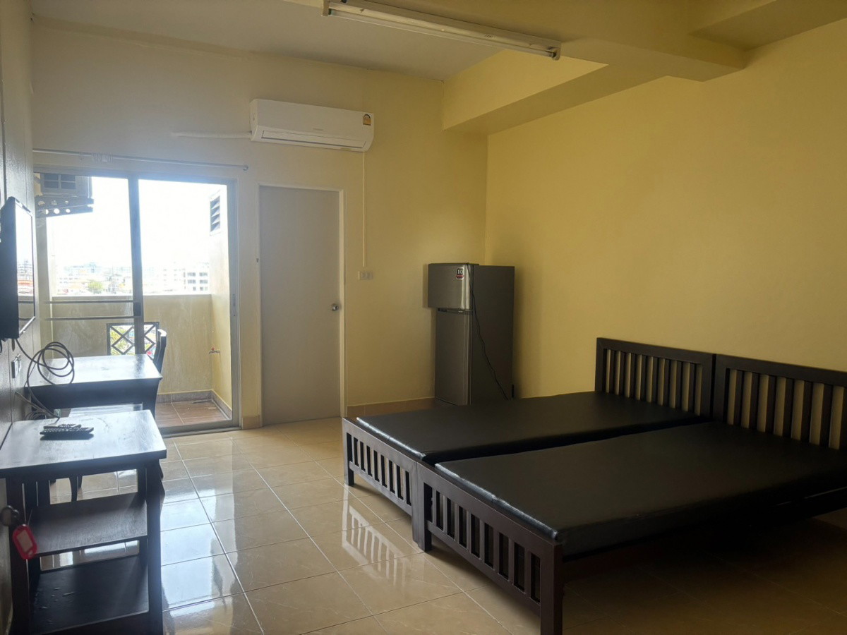 Condo — photo 3