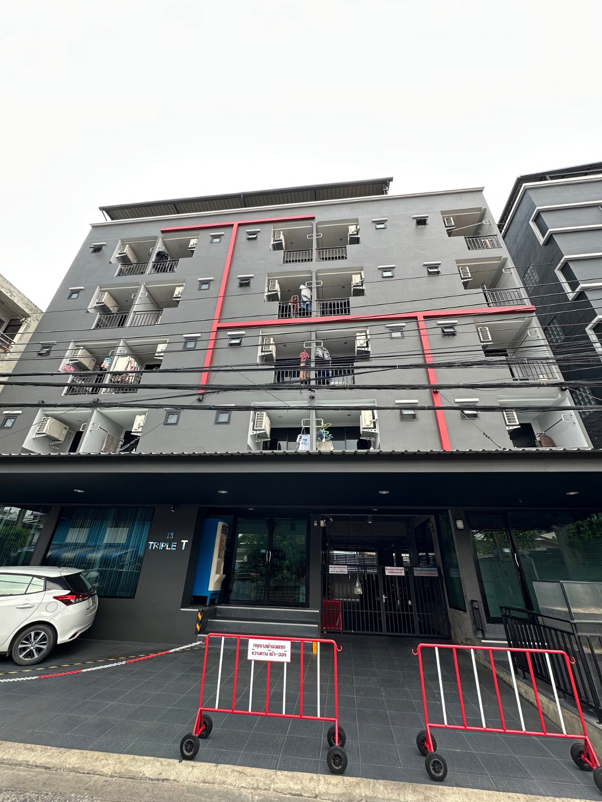 Condo · bangkok — photo 1