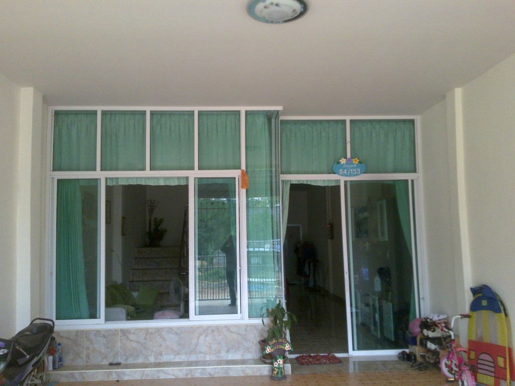 Condo — photo 1