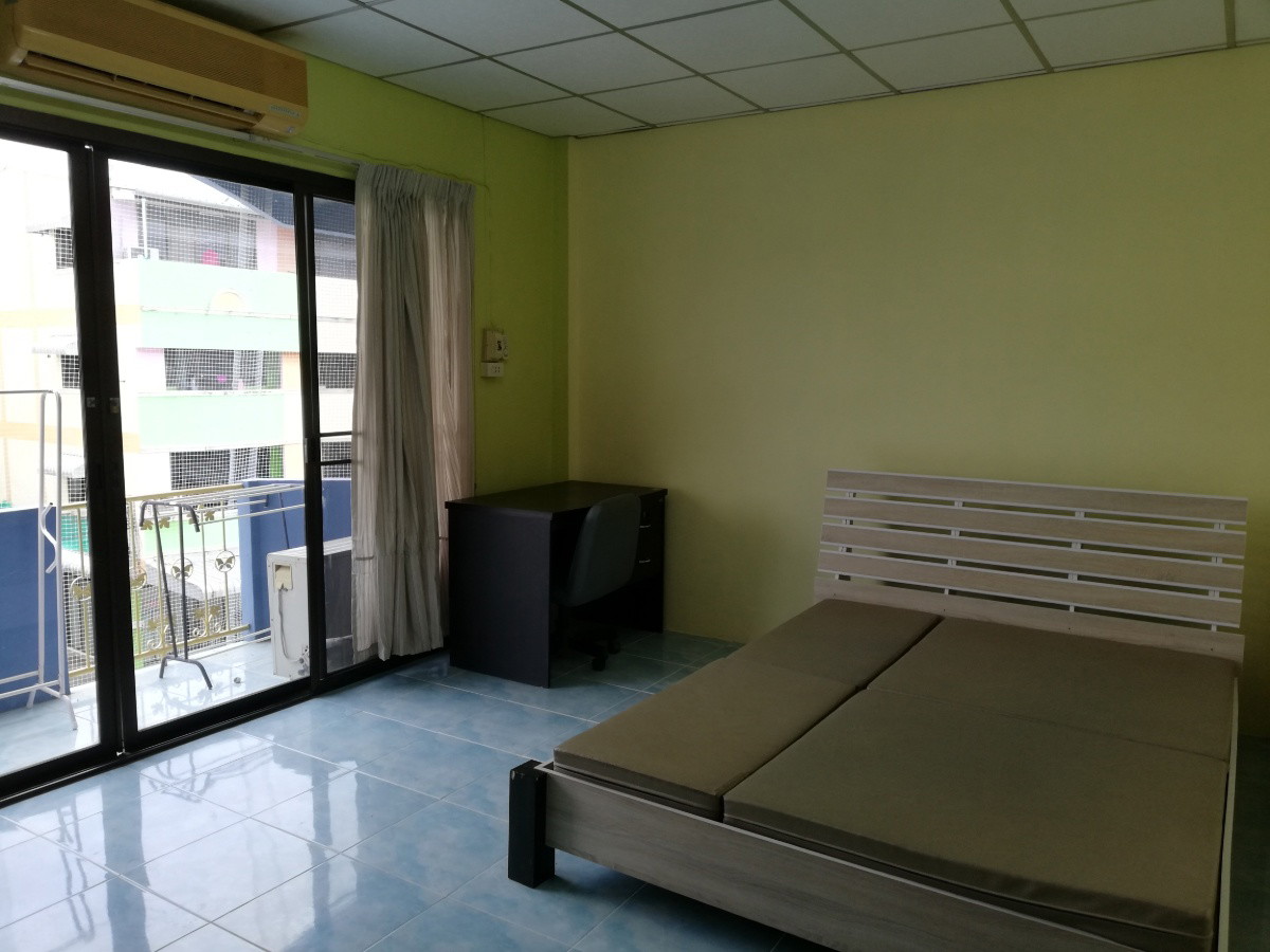 Condo — photo 3