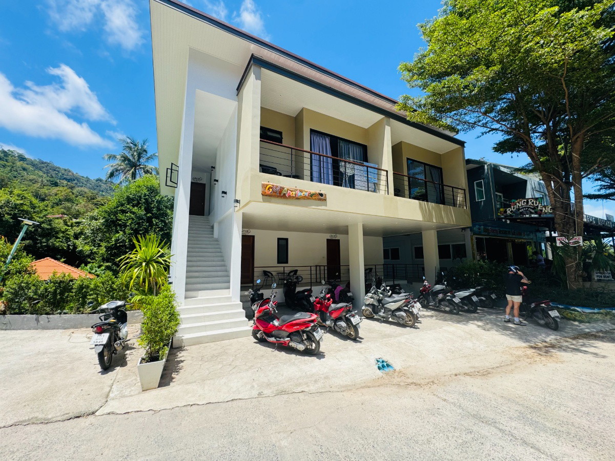 Condo — photo 2