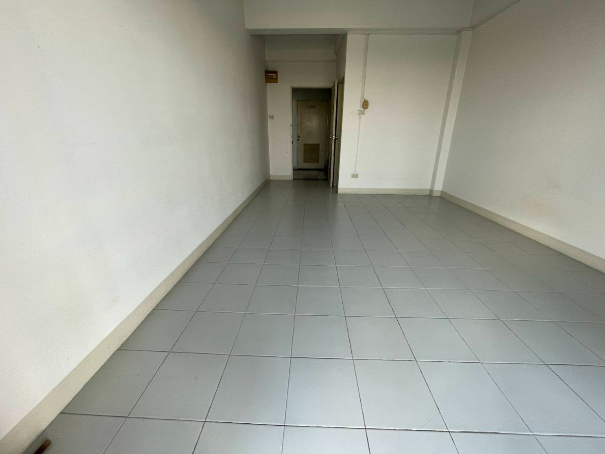Condo — photo 5