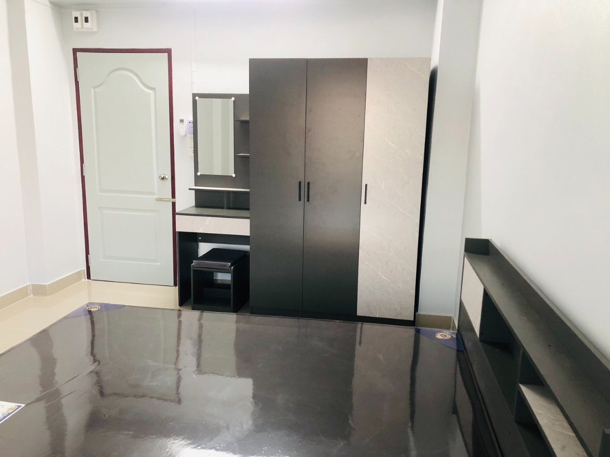 Condo — photo 2