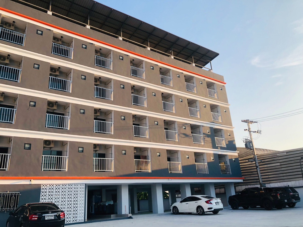 Condo — photo 1