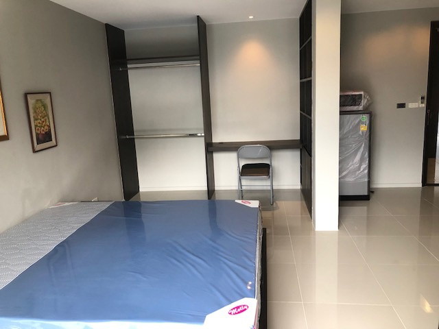 Condo · bangkok — photo 4