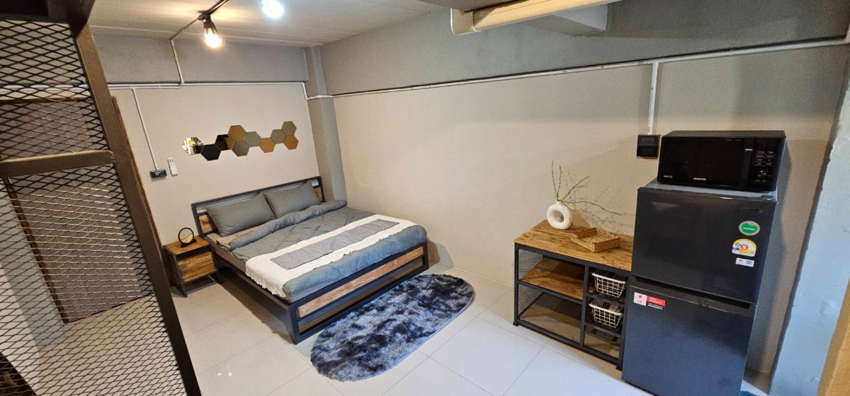 Condo — photo 1