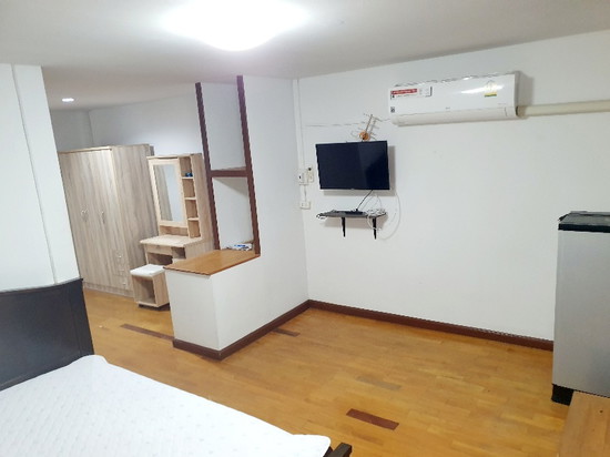 Papaya Room - Apartment for Rent