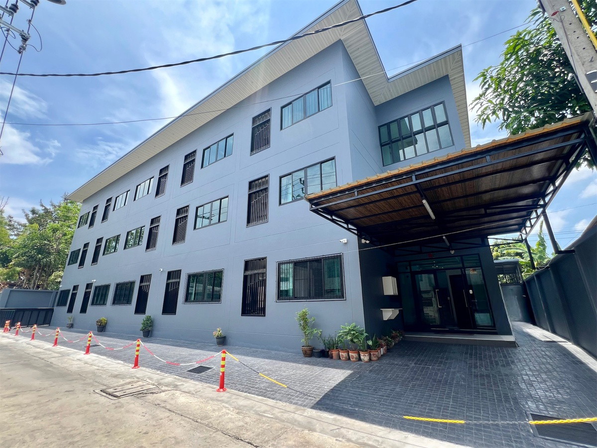 Condo · Mueang Samut Prakan — photo 2