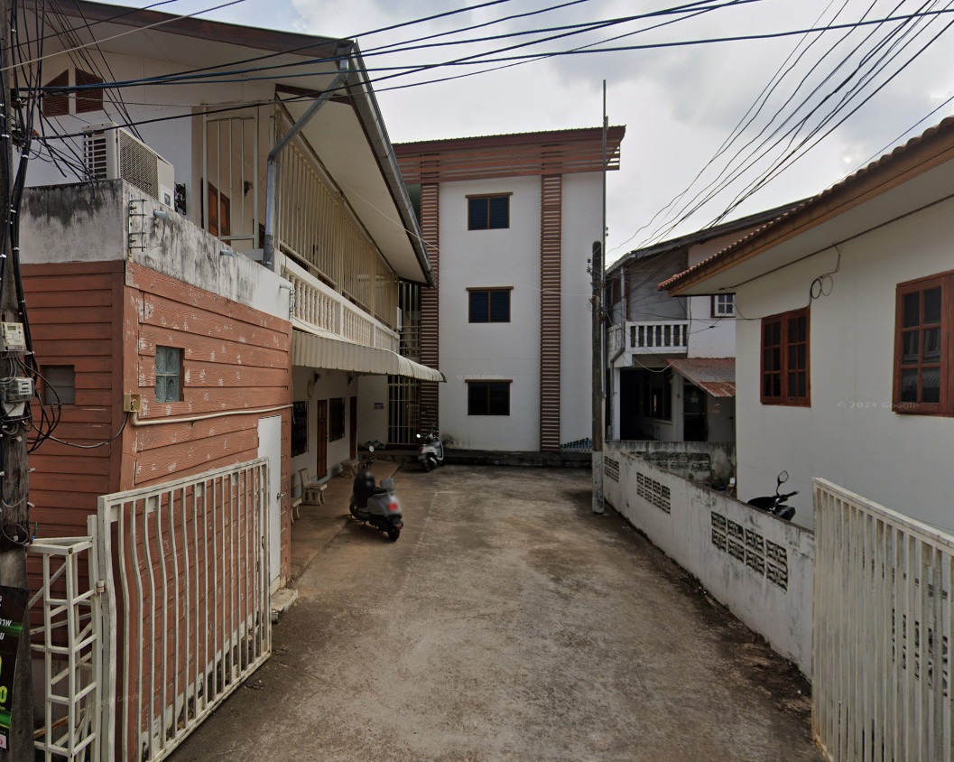 Condo — photo 1