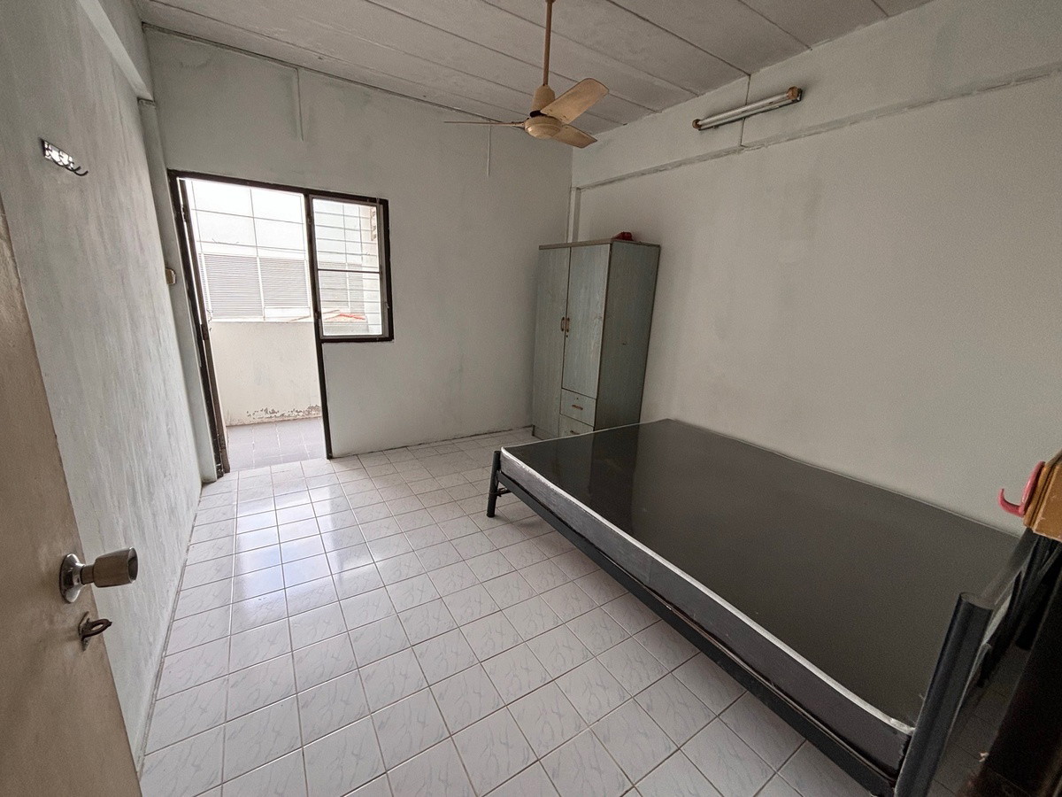 Condo · Bang Sue, bangkok — photo 3