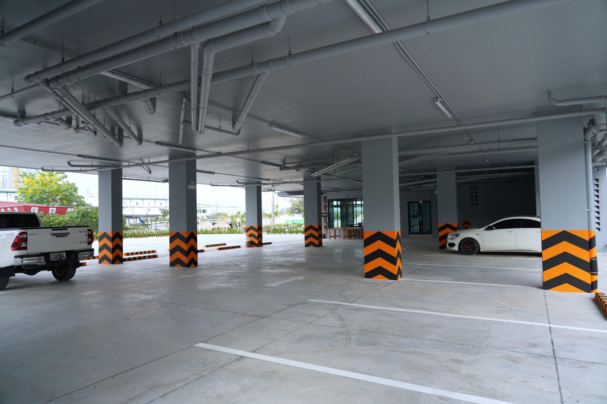 Condo — photo 3