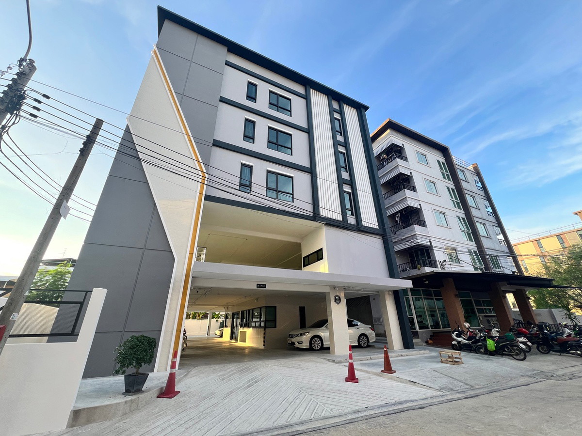 Condo · Bang Kapi, bangkok