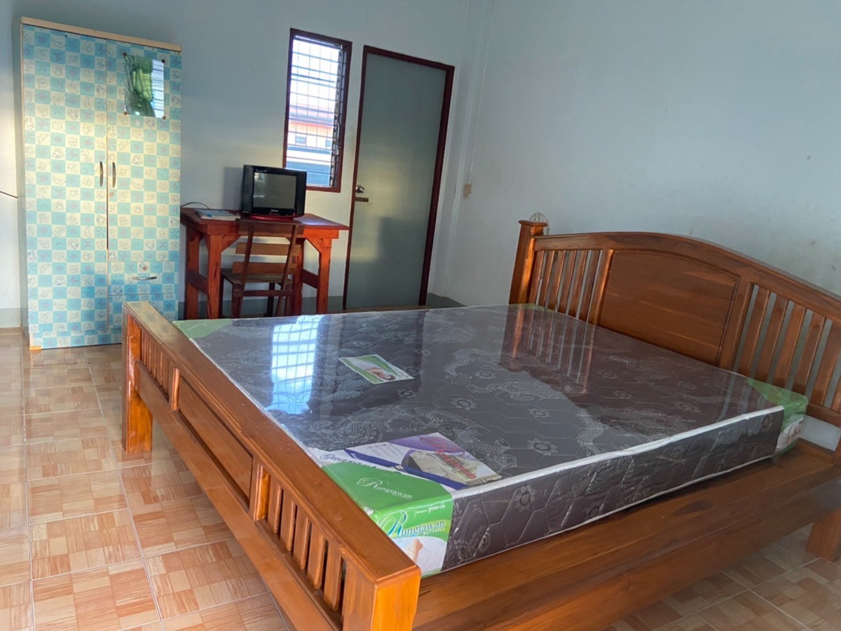 Condo — photo 1