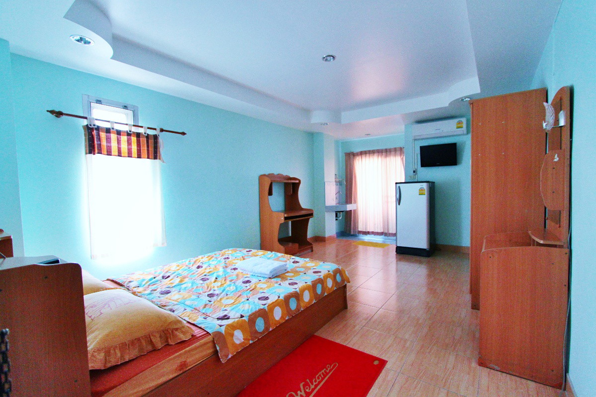 Condo — photo 1