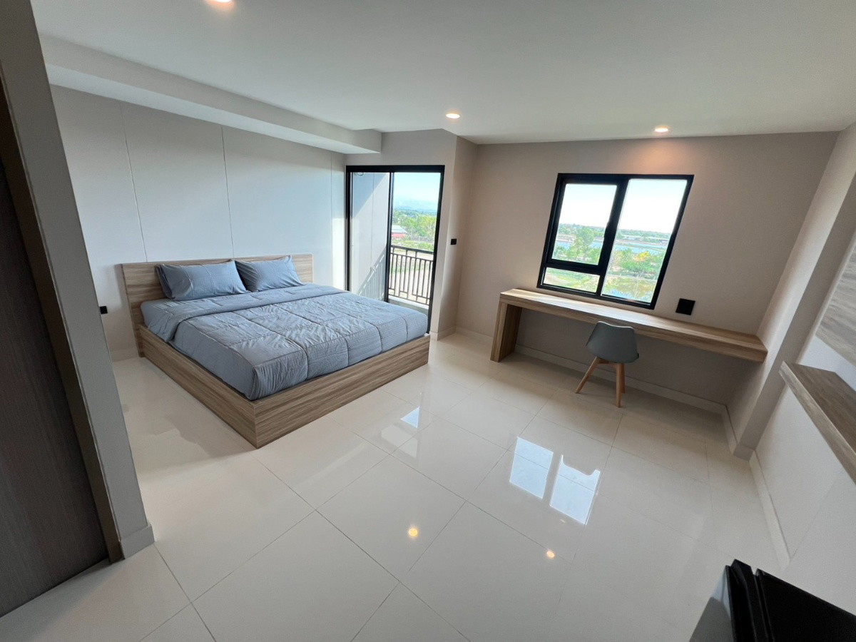 Condo — photo 5