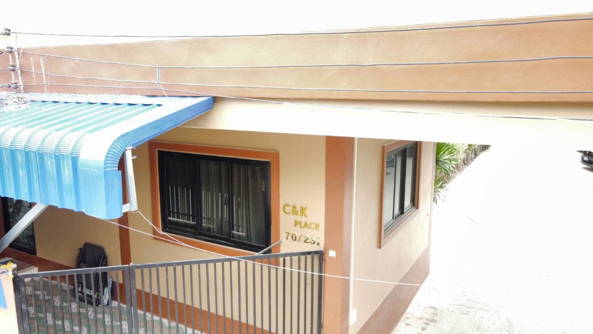 Condo — photo 2