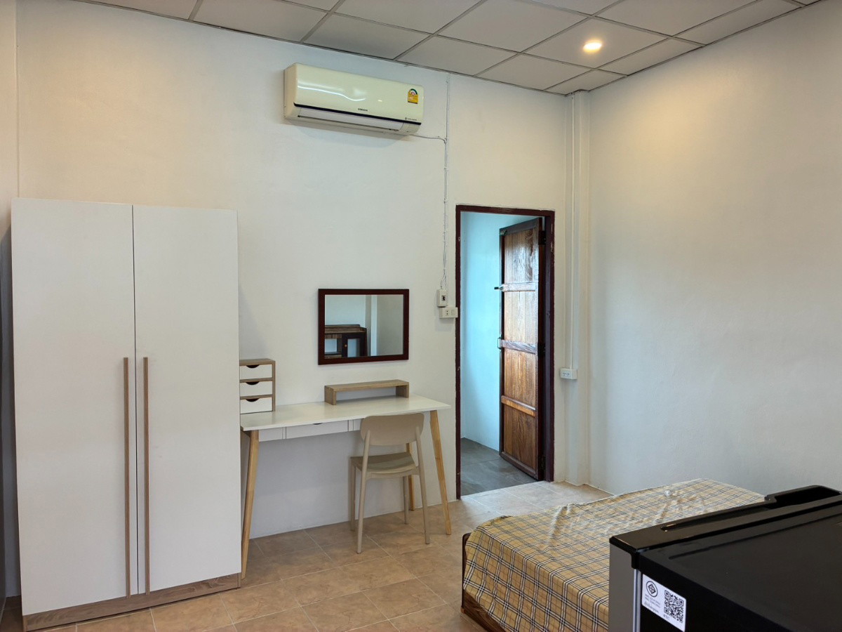Condo — photo 1