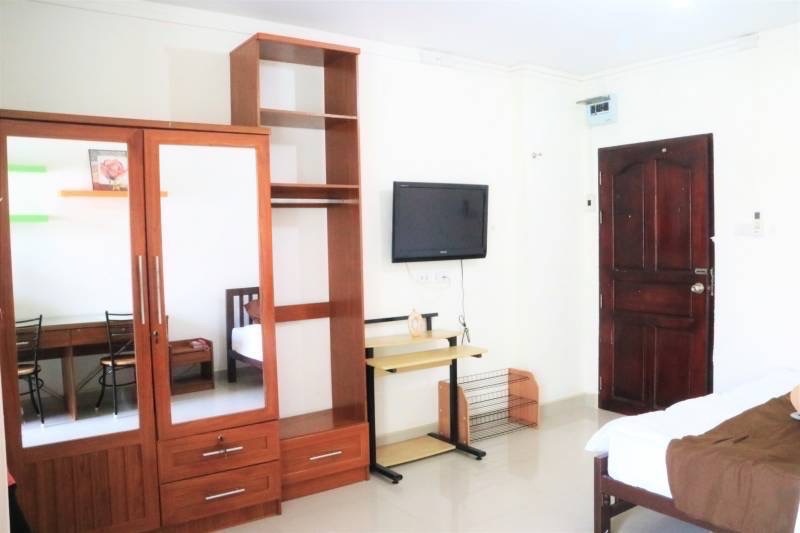 Condo — photo 2