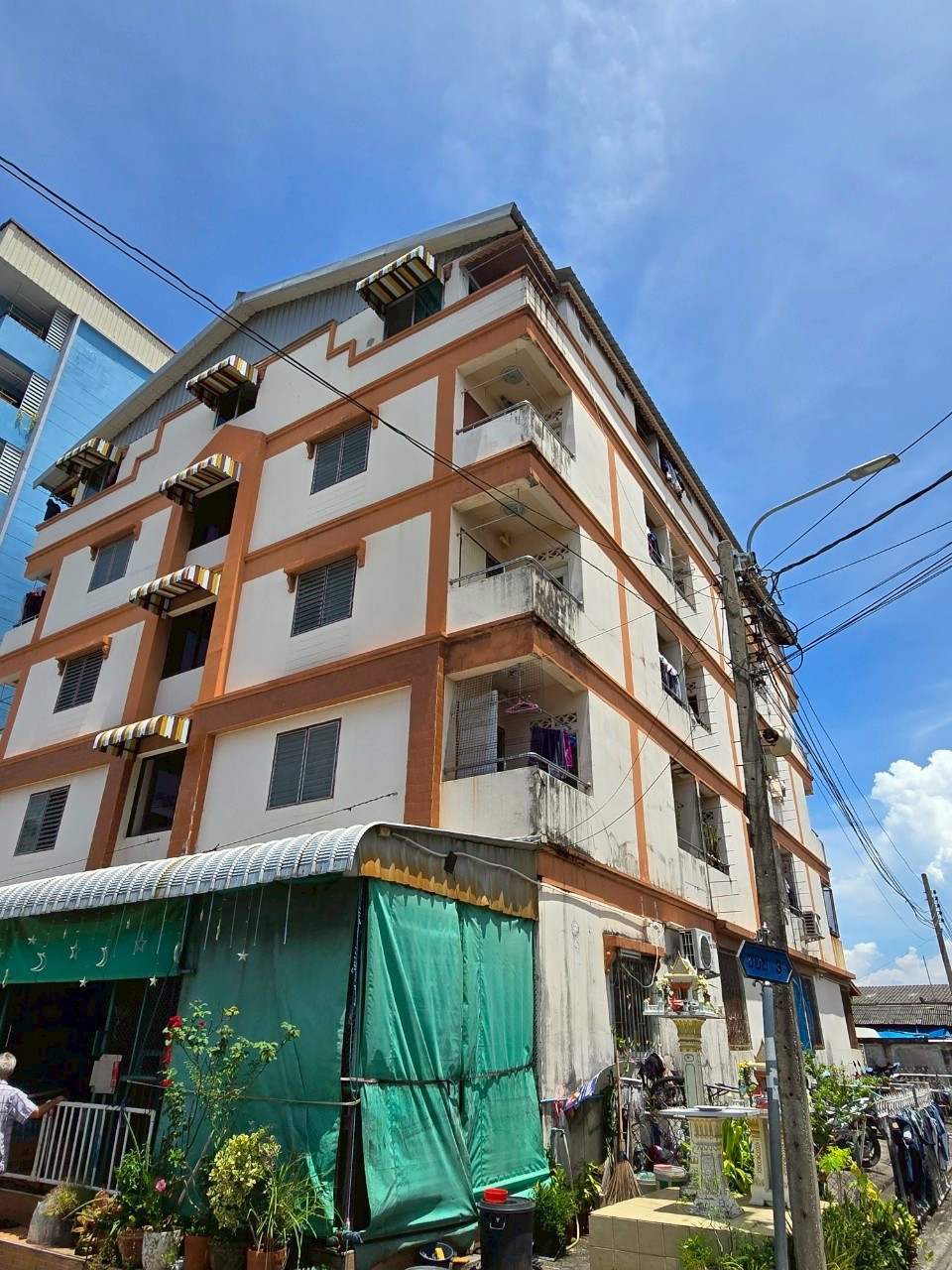 Condo · Mueang Samut Prakan — photo 1