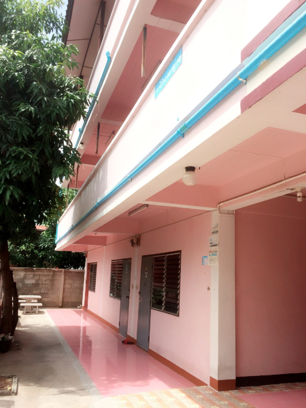 Condo — photo 2