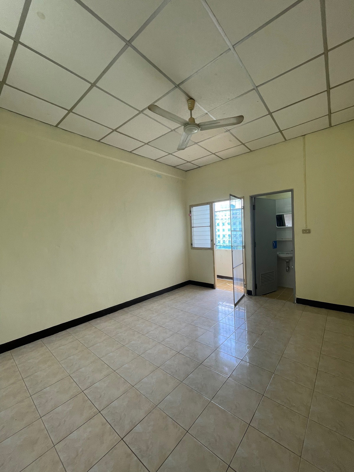 Condo — photo 3