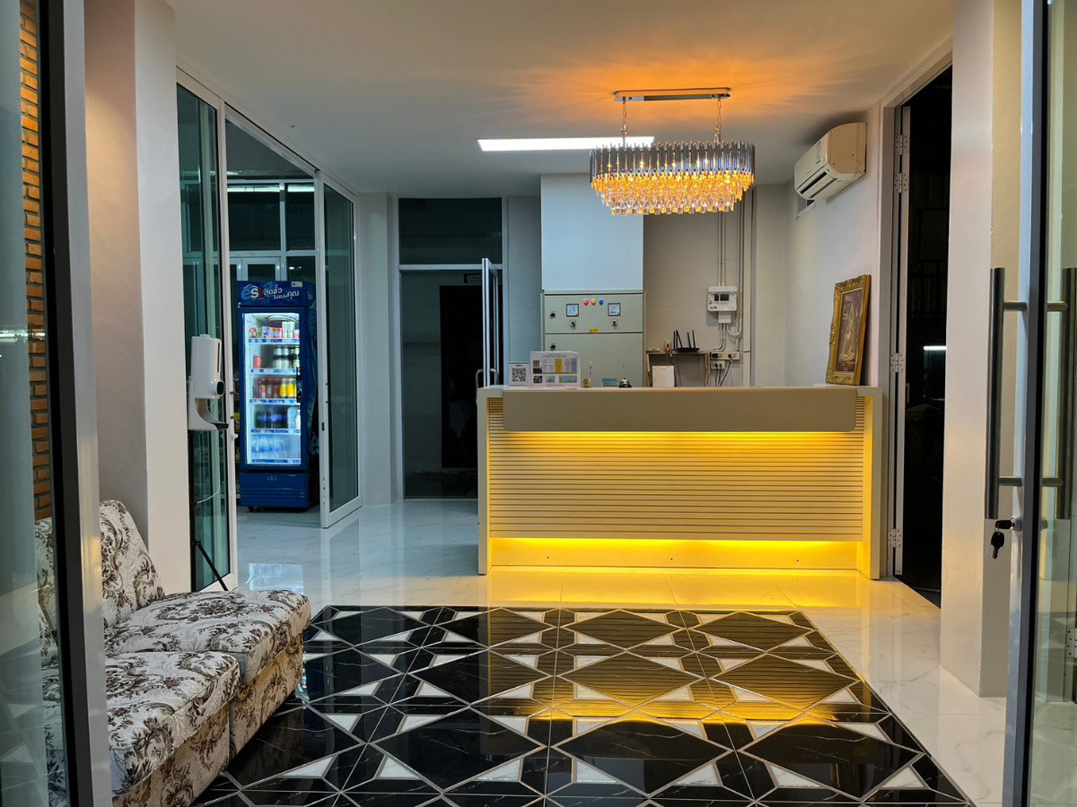 Condo — photo 3