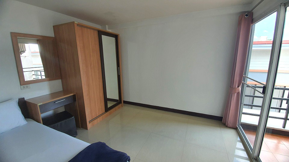Pictures of Wanda Apartment 6/8