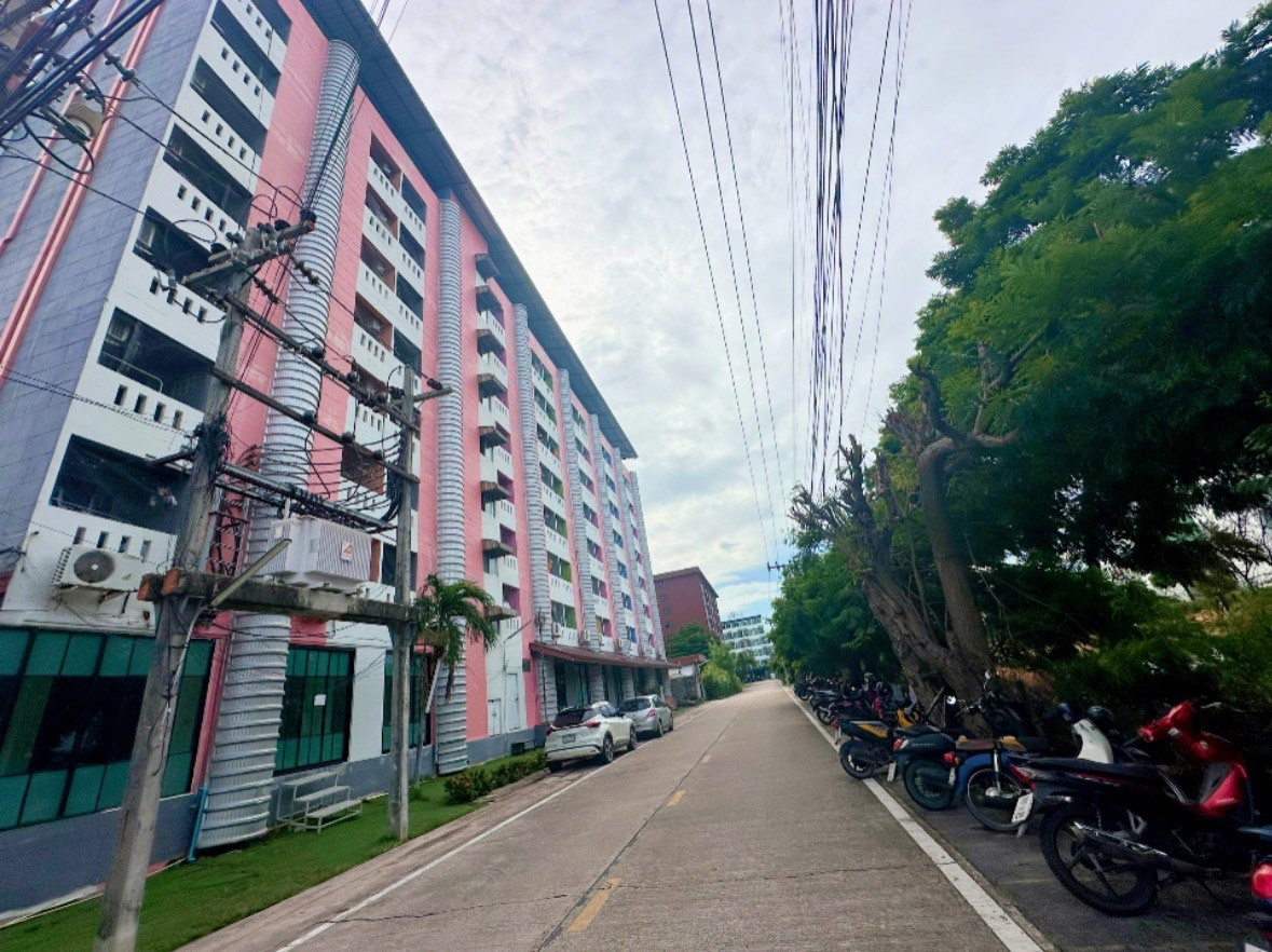 Condo — photo 4