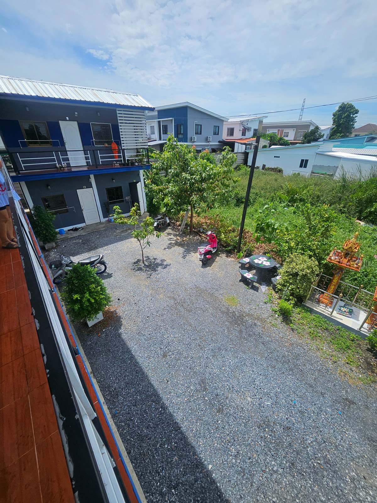 Condo — photo 2