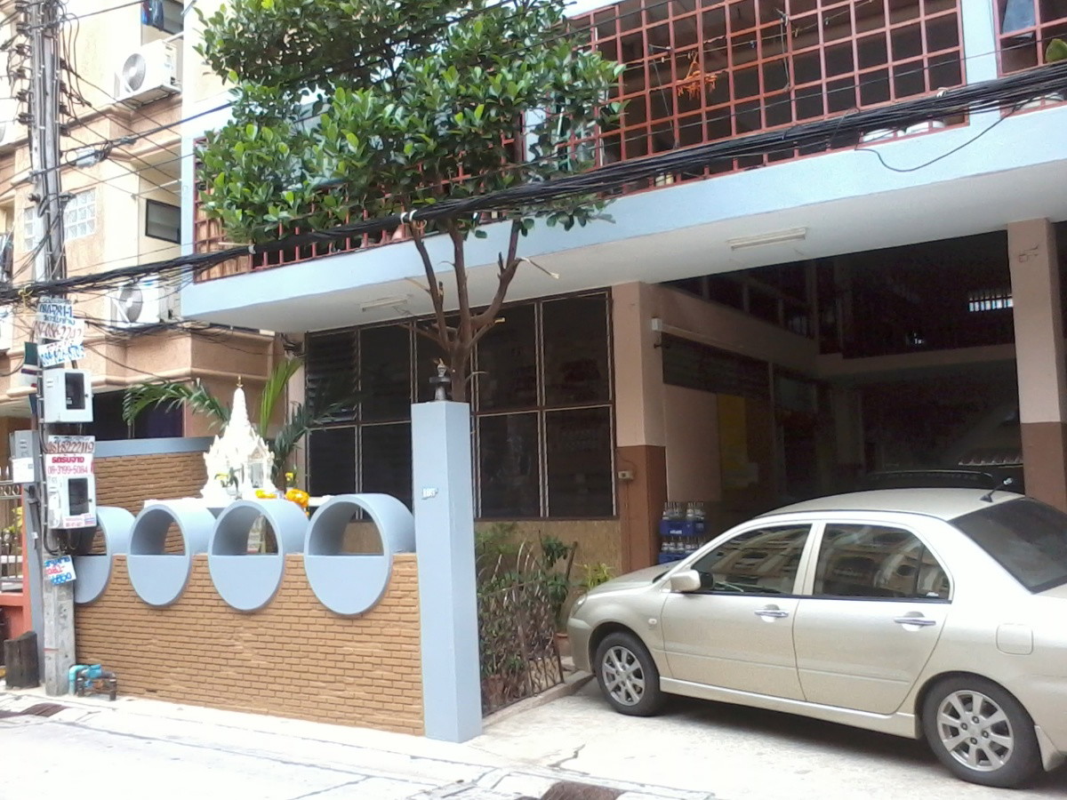 Condo · bangkok — photo 3