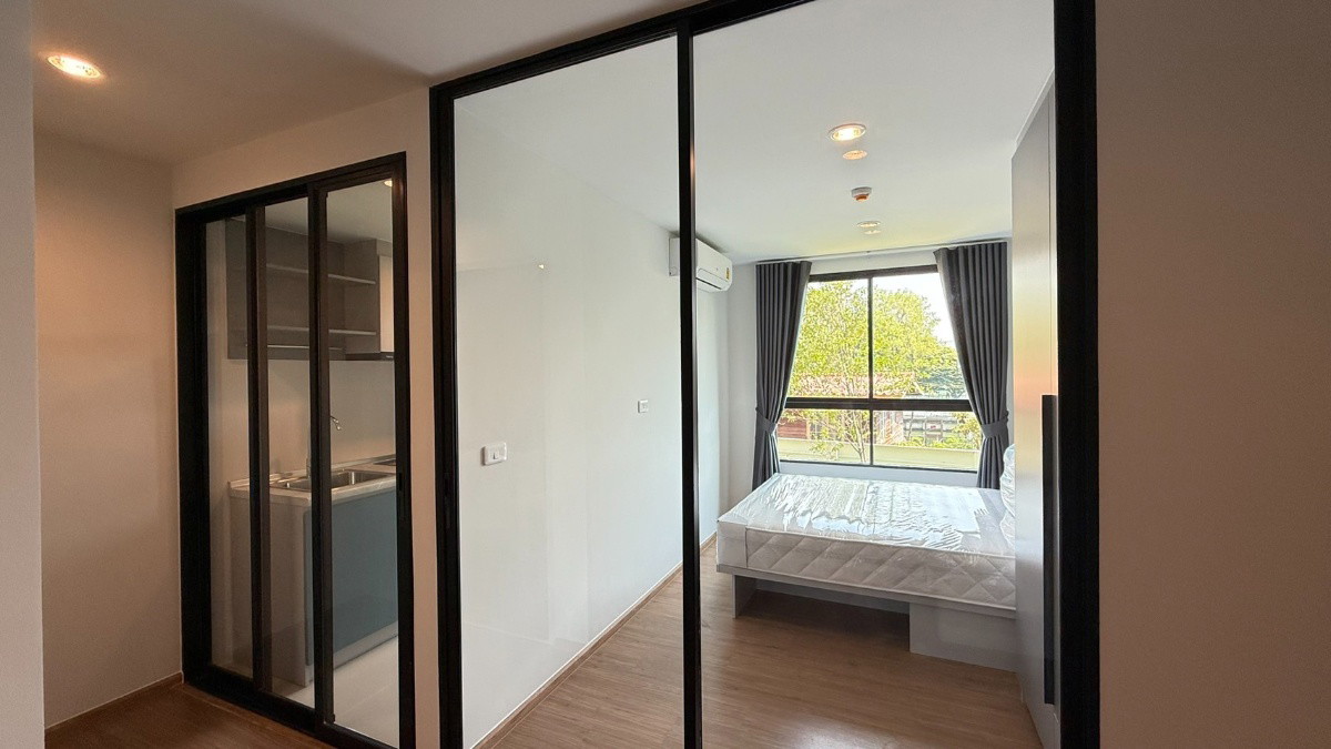 Condo · Huai Khwang, bangkok — photo 5
