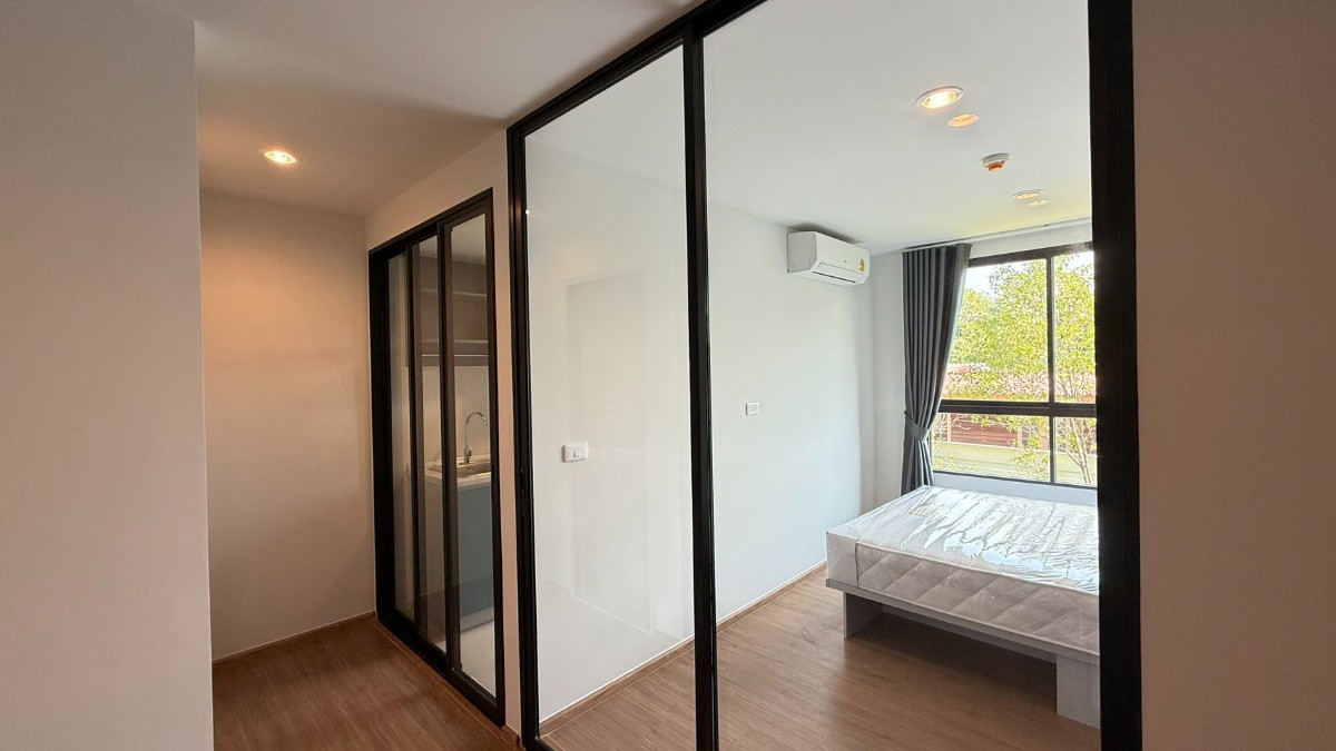 Condo · Huai Khwang, bangkok — photo 4