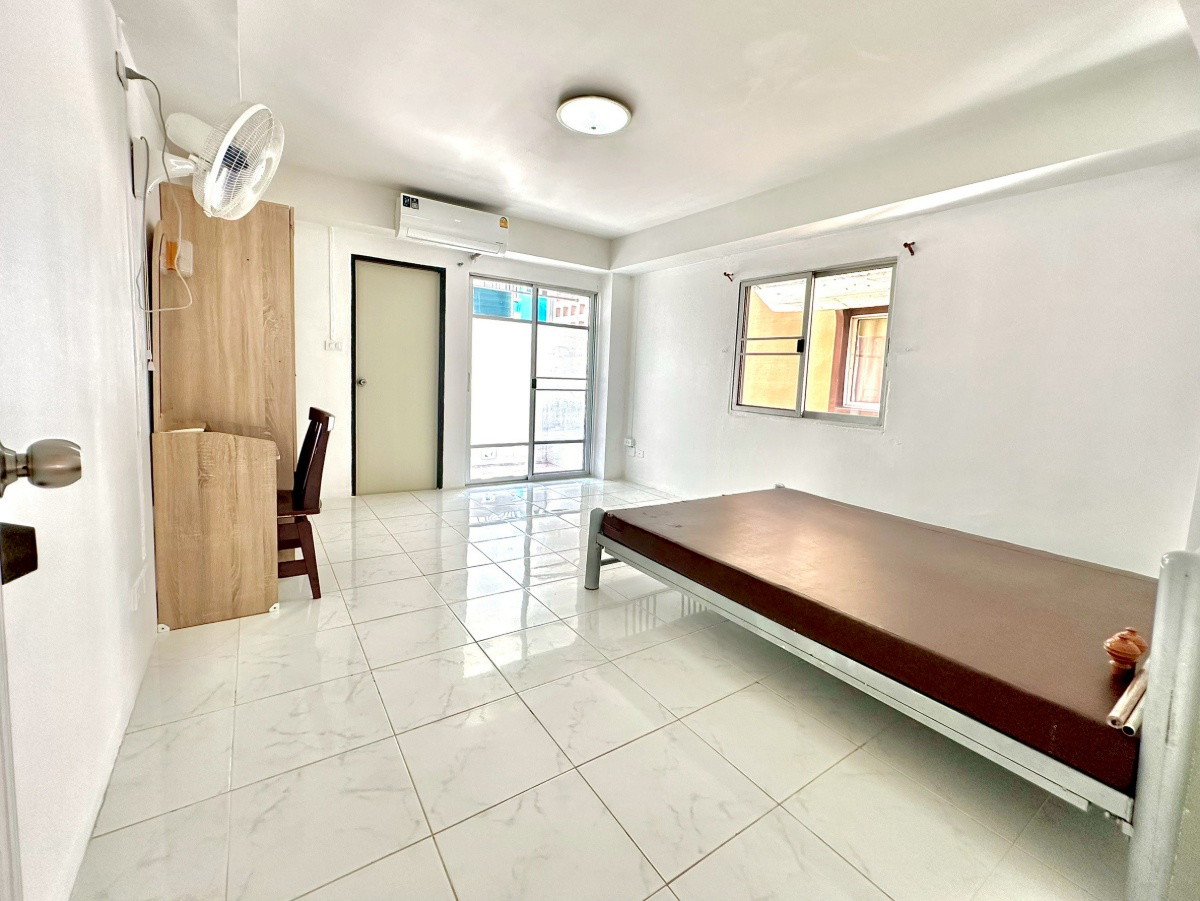 Condo · Bang Khen, bangkok — photo 2