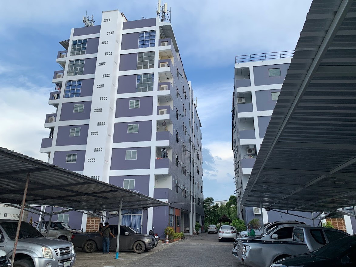 Condo · Mueang Samut Prakan — photo 1