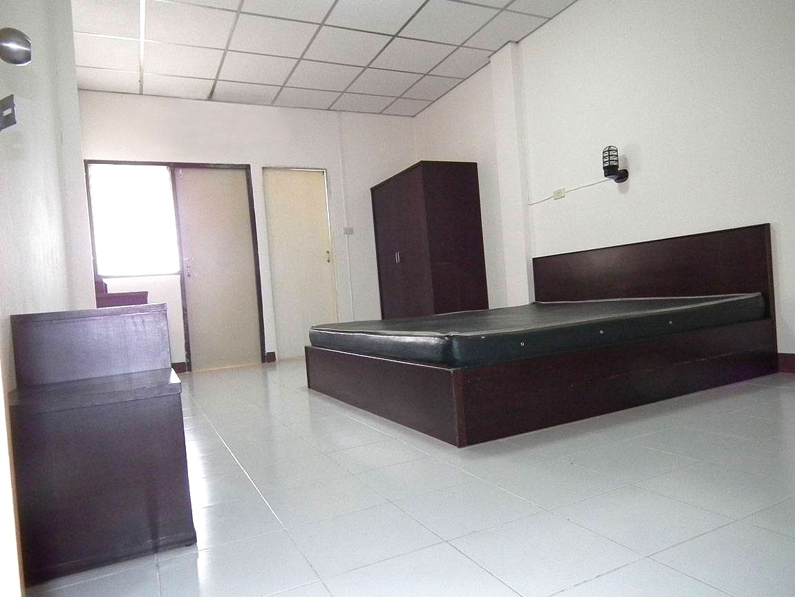 รูปภาพ บ้านแสนสุข อพาร์ทเม้นท์ รามคำแหง 74 | อพาร์ทเม้นท์ หอพัก ที่พัก ห้องพัก - รูปที่ 4/6