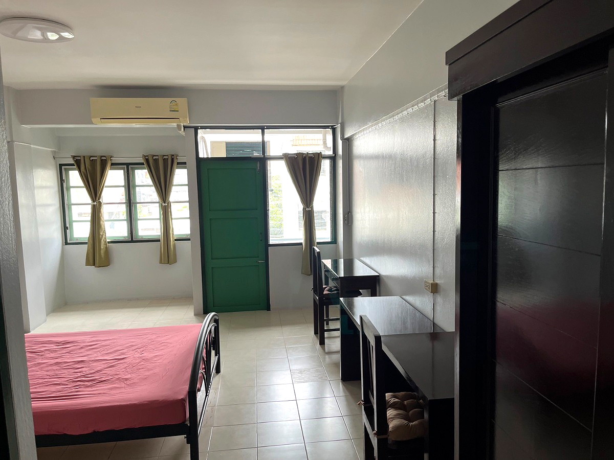 Pictures of ์Ngernyuang Apartment 49/52