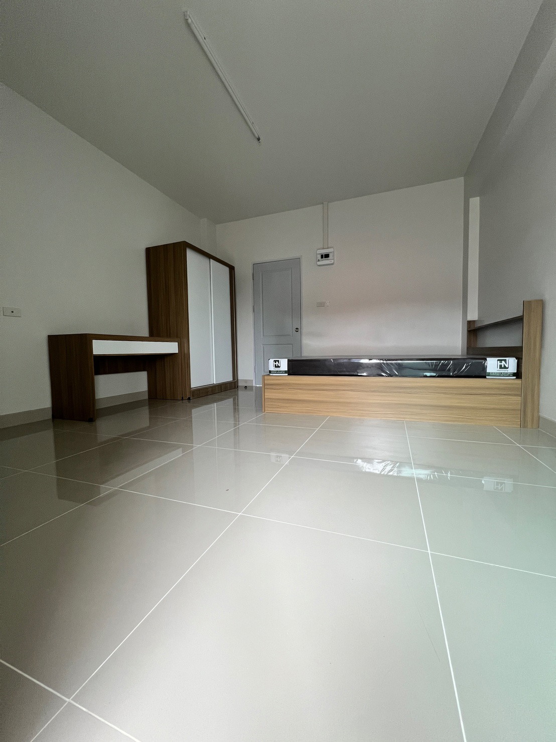 Condo — photo 1