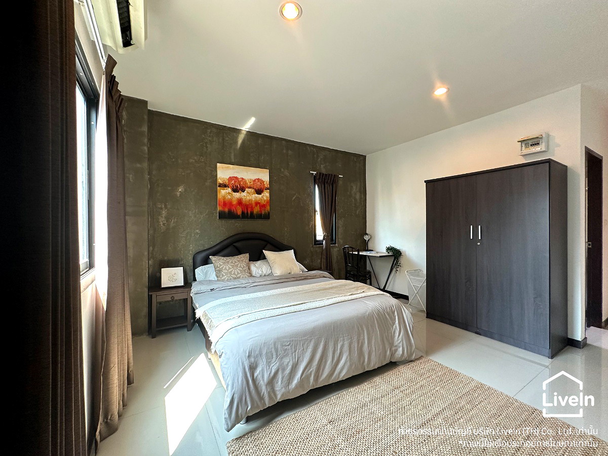 Pictures of Baan No.7 Sathron-Charoen Krung 2/15