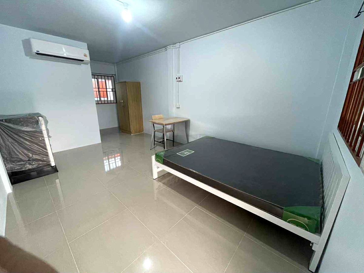 รูปภาพ ห้องเช่า-หอพัก บ้านพึ่งสุขแดง | อพาร์ทเม้นท์ หอพัก ที่พัก ห้องพัก - รูปที่ 1/3