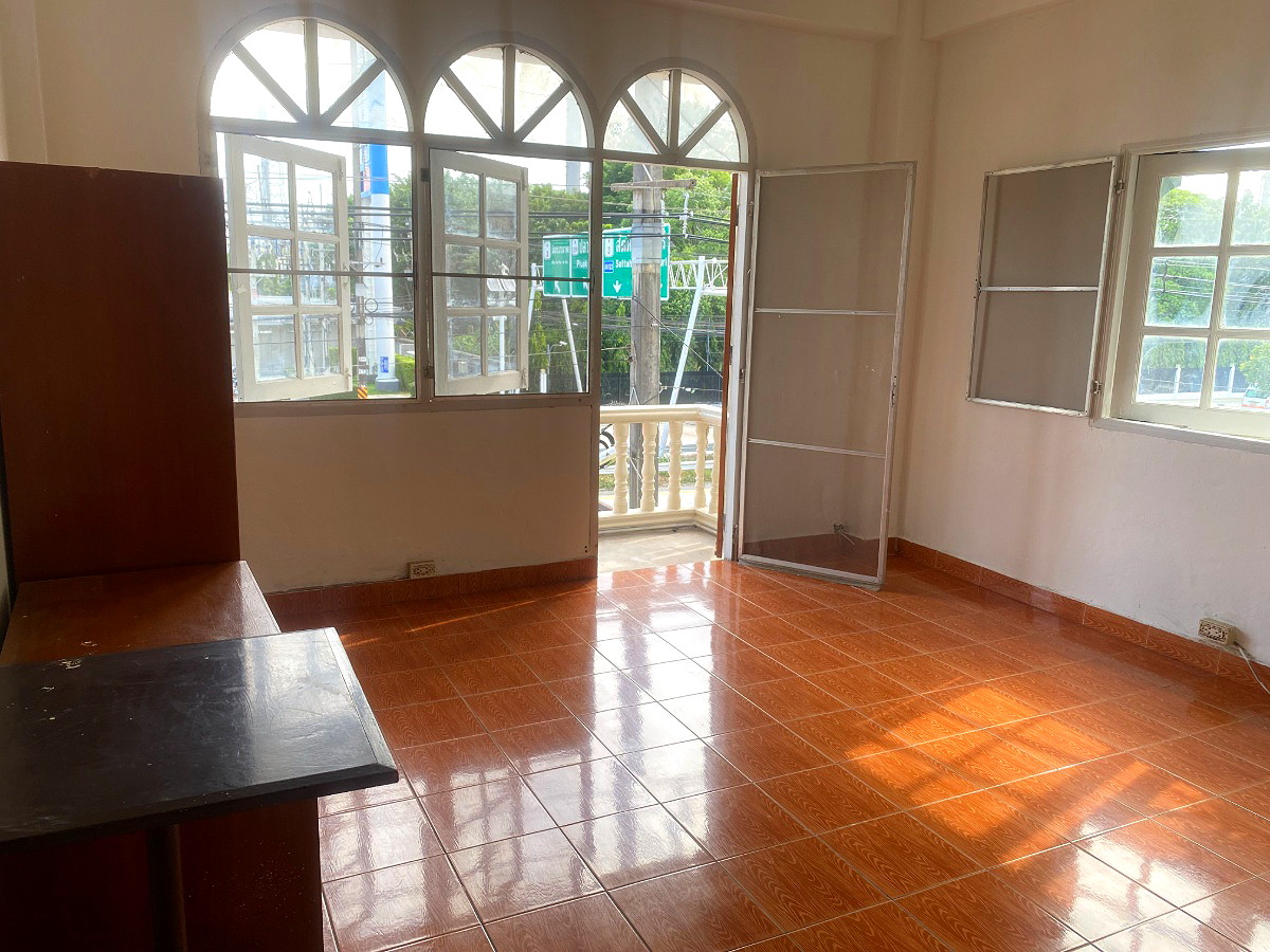รูปภาพ ห้องพักรายเดือน 32 ตร.ม. มีที่จอดรถ ใกล้นิคมอุตสาหกรรมมาบตาพุด จ.ระยอง | อพาร์ทเม้นท์ หอพัก ที่พัก ห้องพัก - รูปที่ 1/8