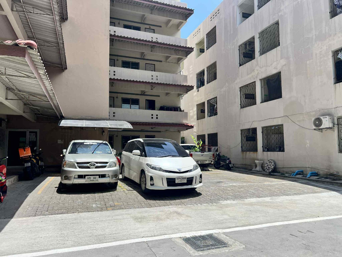 Condo — photo 2