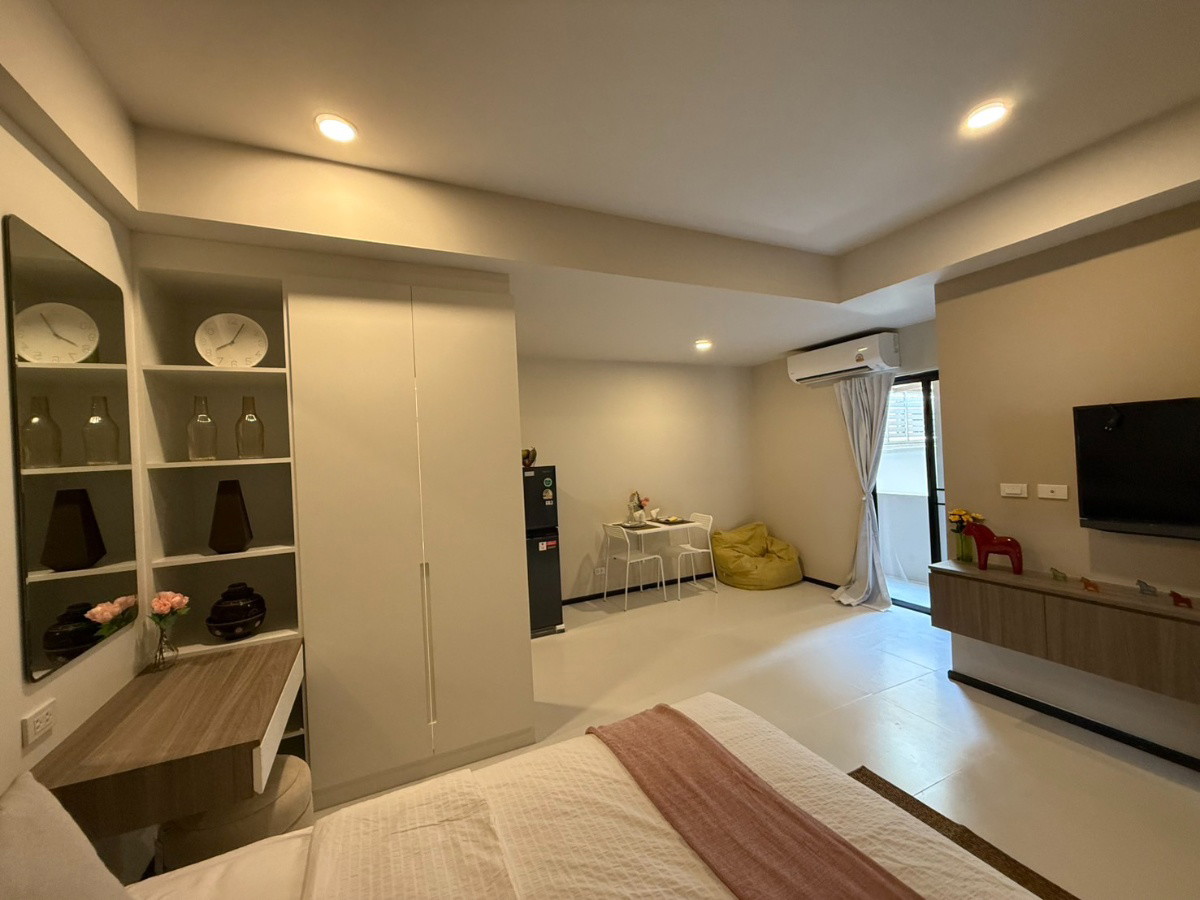Condo · Bang Na, bangkok — photo 2