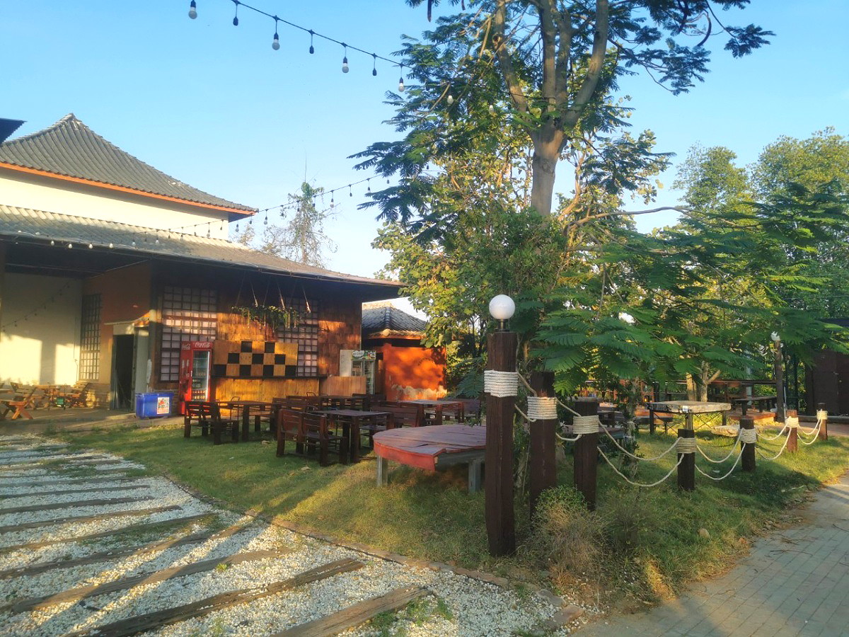Pictures of Amphawa Horse Farm Resort 17/21