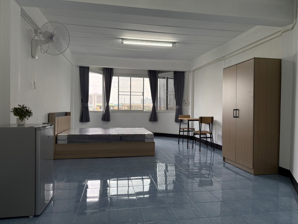 Condo · Phasi Charoen, bangkok — photo 1