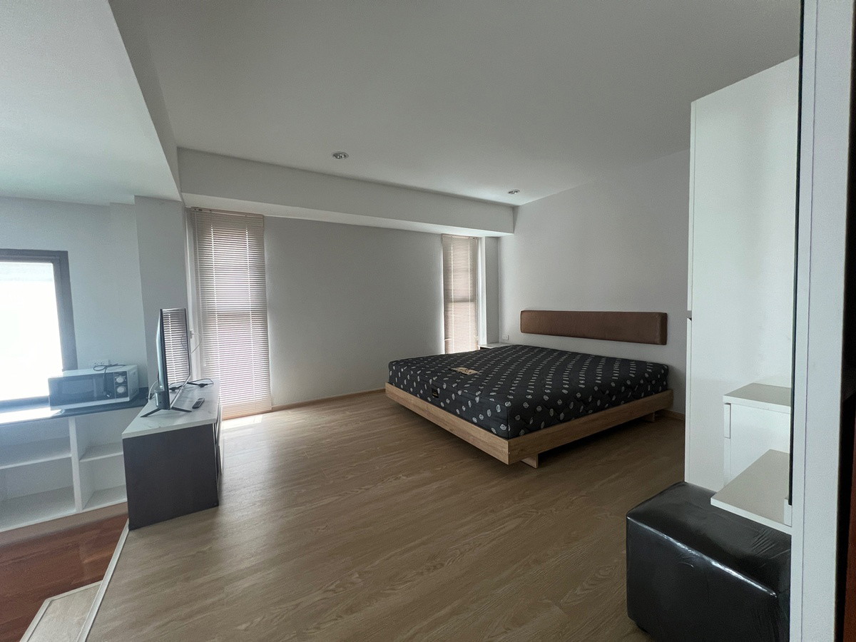 Condo · Phra Nakhon, bangkok — photo 2