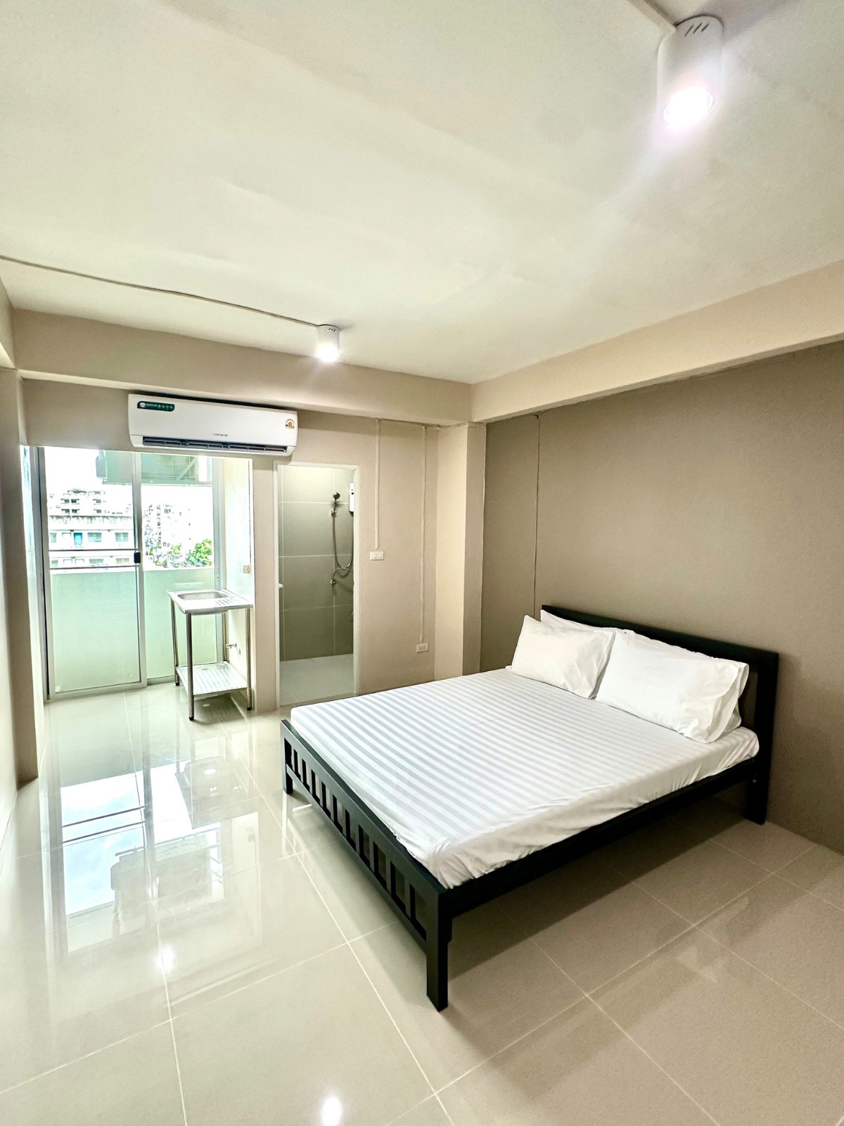 Condo · Mueang Samut Prakan — photo 5